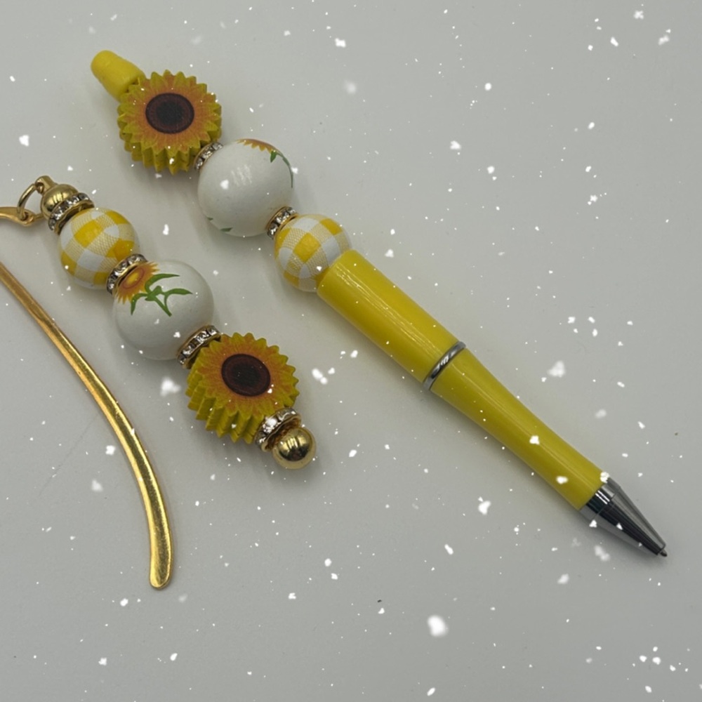 Yellow and Gold Sunflower Pen and Bookmark Set - Picture 4 of 6
